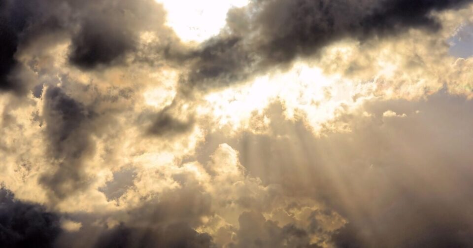 sky, clouds, dark clouds, sunbeams, sunlight, sunrays, cloudy sky, cloudscape, skyscape, atmosphere, meteorology, atmospheric, nature, light, daylight, cloud formations, sky, sky, sky, clouds, clouds, clouds, clouds, dark clouds, cloudy sky, cloudy sky, cloudy sky, cloudy sky, cloudy sky, light