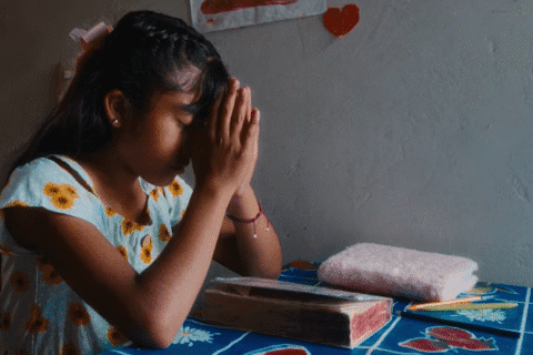 Alicia iz Meksika: Djevojčica koja je izabrala Isusa Snimka zaslona 2025-11-29 053048