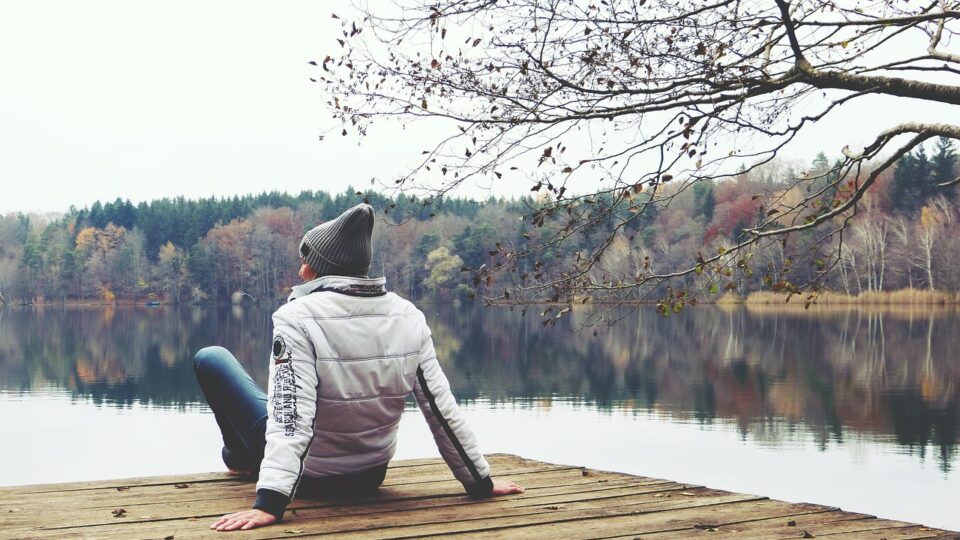web, boardwalk, water, pond, nature reserve, man, human, to sit, reflection, relax, quiet, fall, winter, burnout, autumn mood, nature, silence, think, lonliness, life, phase of life, self-discovery, old, recreation, mindfulness