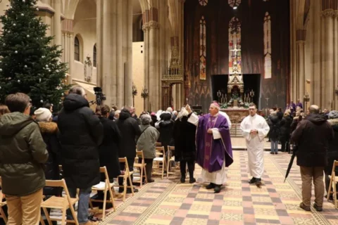 H-8e3f2b22-eaea-445d-8ca2-80d2abe6f9cf-1200