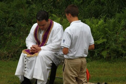 Ispovijed tijekom mise što Katolička Crkva zapravo uči 3b4e970b72002057aabee3df9101c5e3