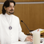 Vlč. Zlatko Sudac propovijeda za oltarom tijekom svete mise