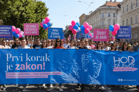 Tisuće u Zagrebu na Hodu za život: “Život je dar koji treba zaštititi” 8494dfb5-a4d2-4cb0-8bbb-cb11c284f6d4