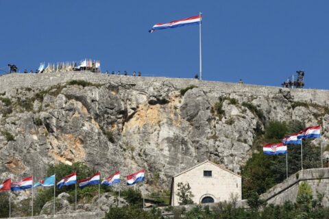 Nova domoljubna pjesma u čast Oluje i hrvatskih branitelja 2026. 528741666_1315056406643157_3157505483117519209_n