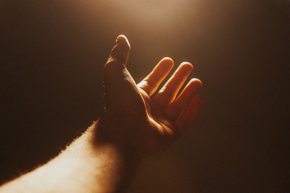 hand-4661763_960_720