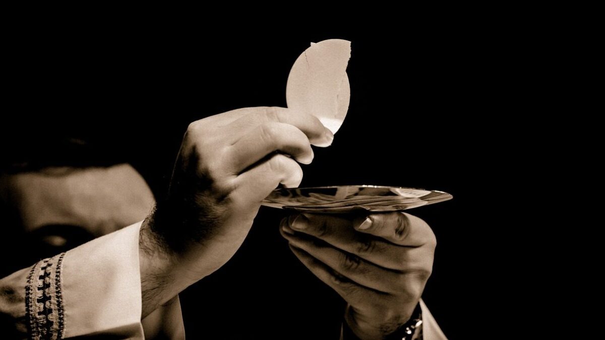 eucharist, body of christ, church, mass, religion, jesus, catholic, holy, sacrament, christianity, christian, communion, chalice, ceremony, liturgy, priest, prayer, symbolic, spiritual, mystery of faith, celebration, elevation, latin rite, maronite, adoration, eucharist, eucharist, eucharist, eucharist, eucharist, catholic, communion, communion, priest, priest